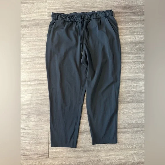Lululemon stretch high rise 7/8 length - Picture 2 of 6